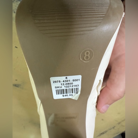 Charlotte Russe Boots 2 different sizes - Picture 6 of 7